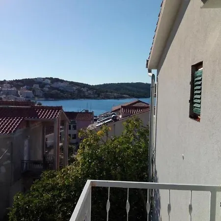 Marijica Διαμέρισμα Τρογκίρ